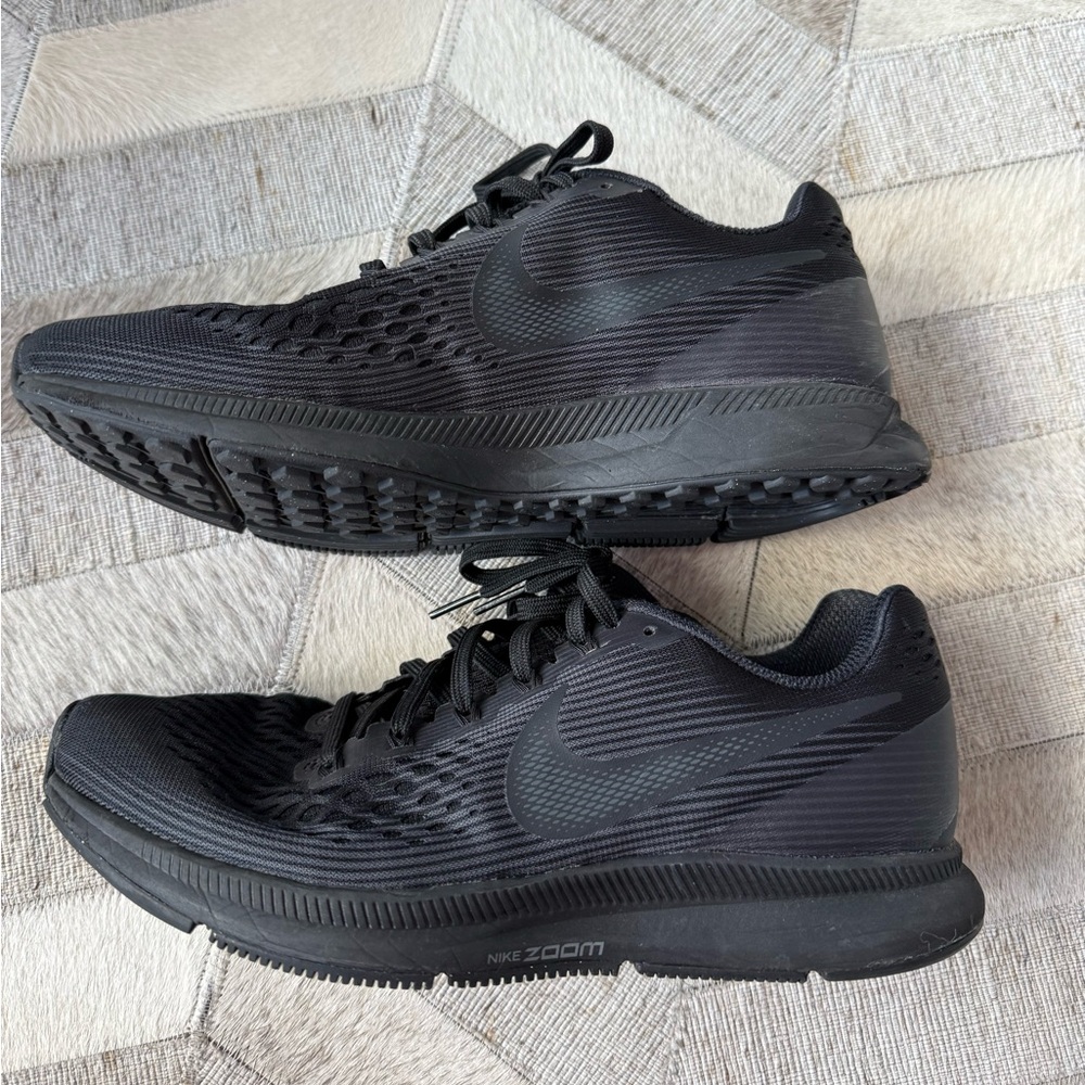 Nike Zoom Running Athletic Shoes Women’s 8.5